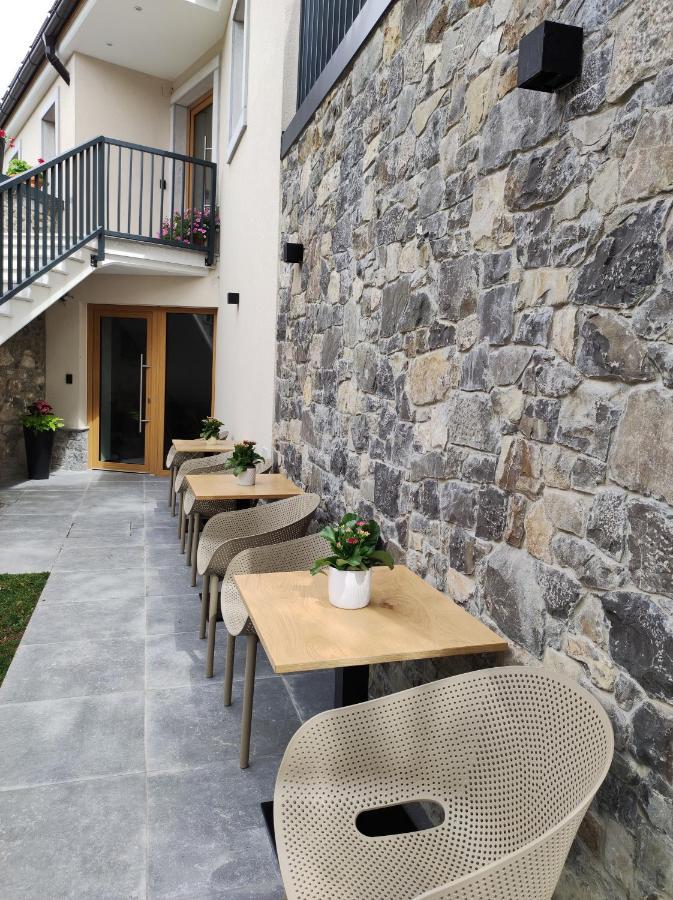 Boutique Rooms By Petric Winery Dobravlje Exteriör bild