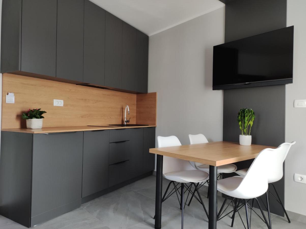 Boutique Rooms By Petric Winery Dobravlje Exteriör bild