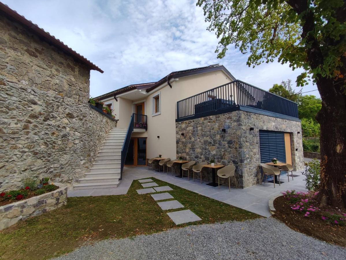 Boutique Rooms By Petric Winery Dobravlje Exteriör bild