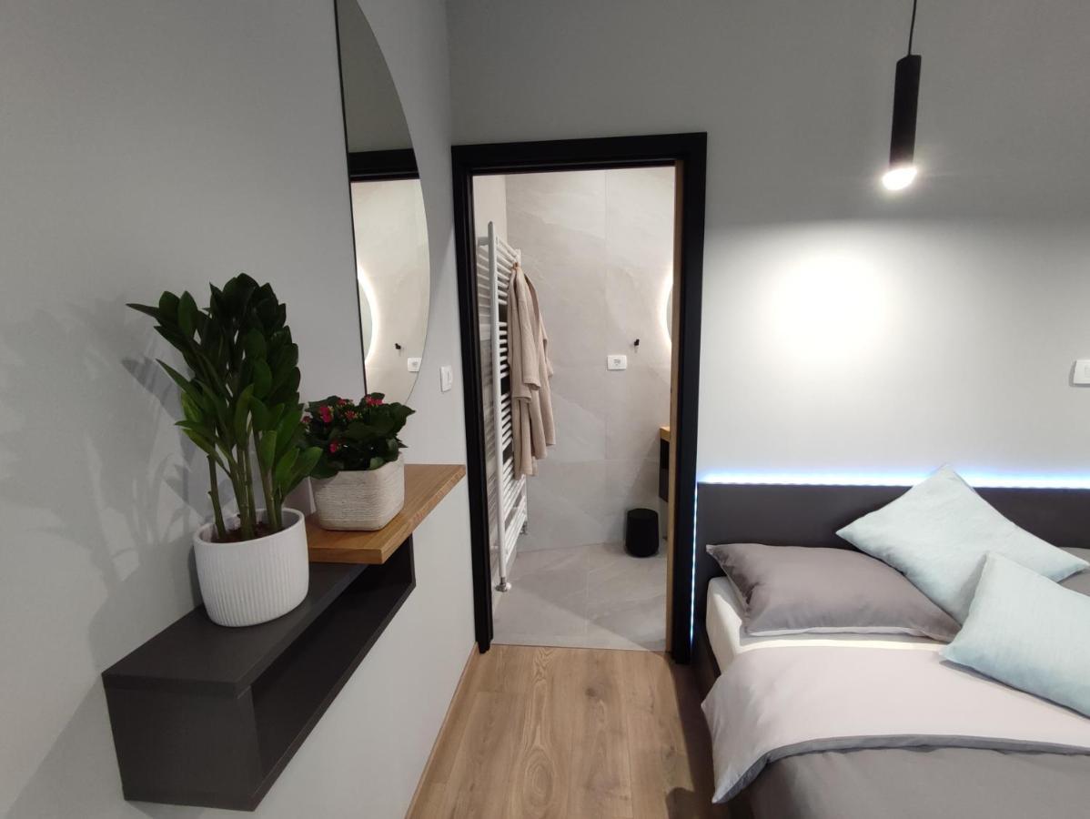 Boutique Rooms By Petric Winery Dobravlje Exteriör bild