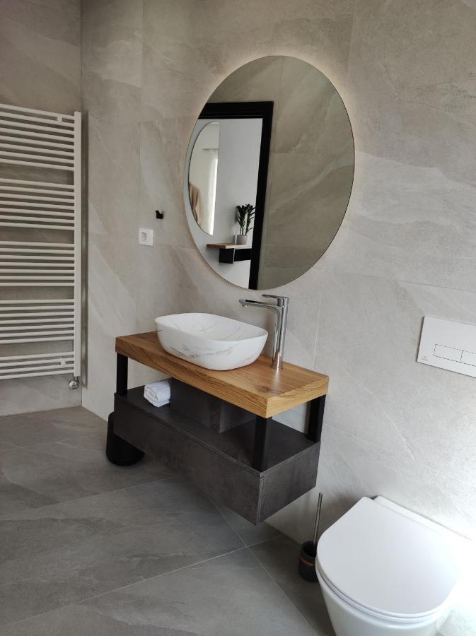 Boutique Rooms By Petric Winery Dobravlje Exteriör bild