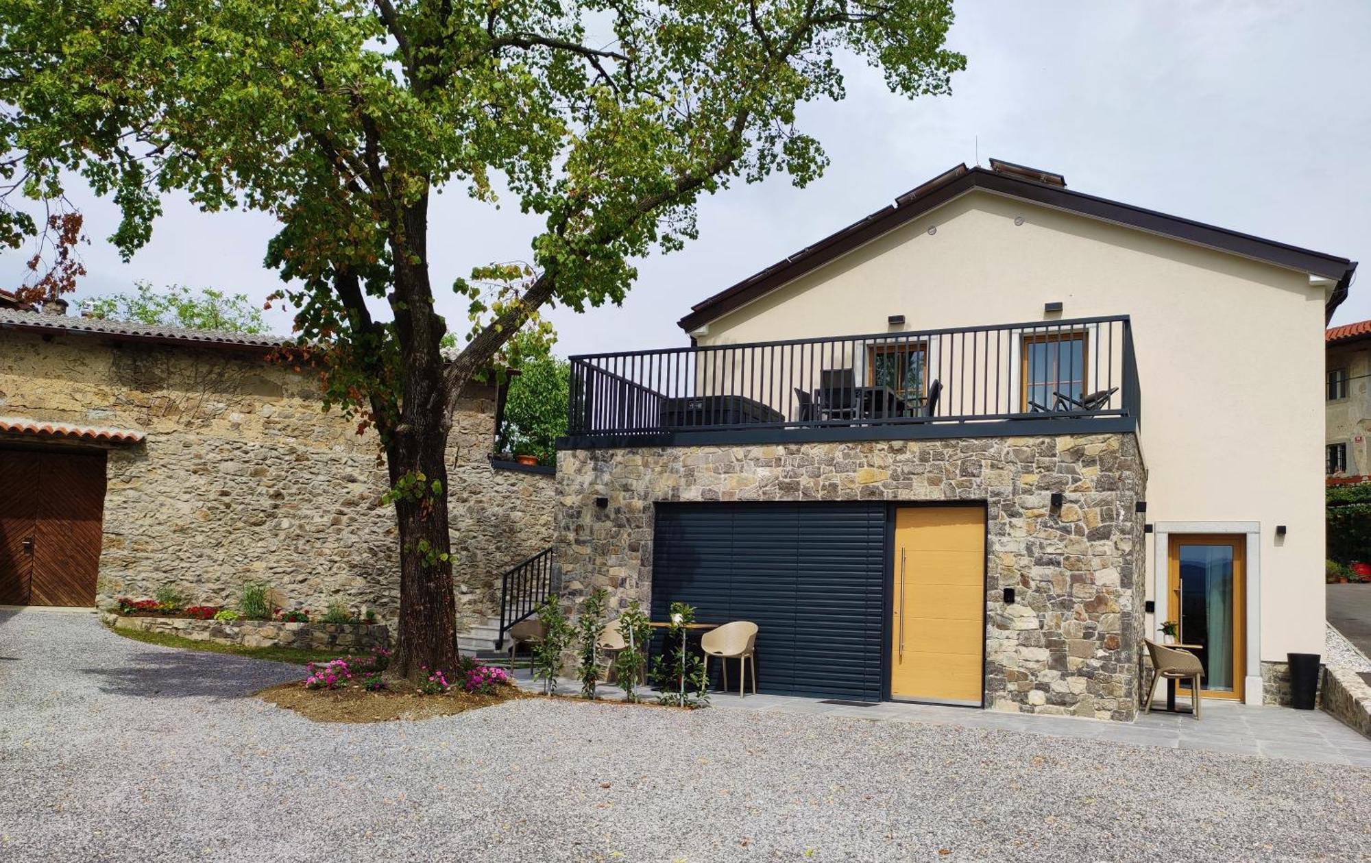 Boutique Rooms By Petric Winery Dobravlje Exteriör bild